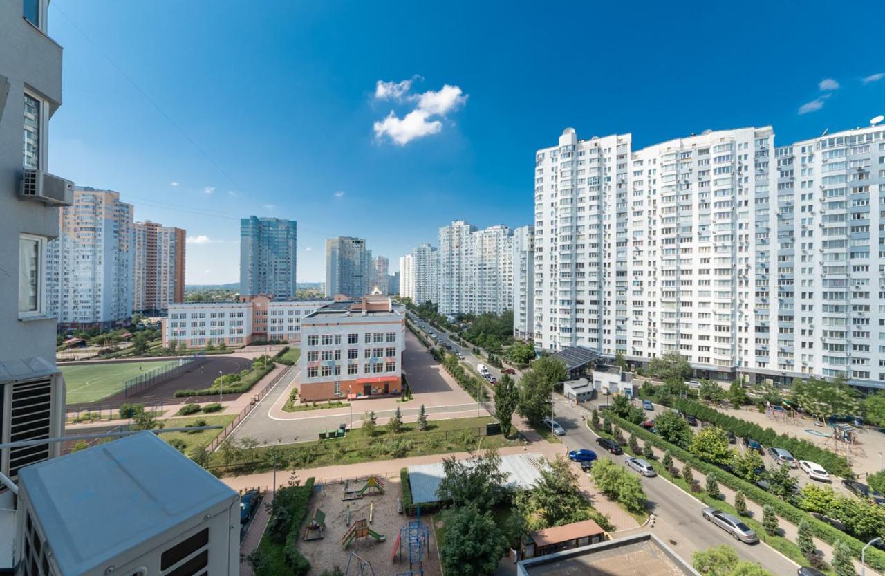 Большая 3 Комнатная На Осокорках Гмирі 2 Kiev Bagian luar foto